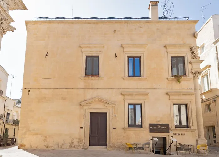 Vico dei Bolognesi Palazzo Personè