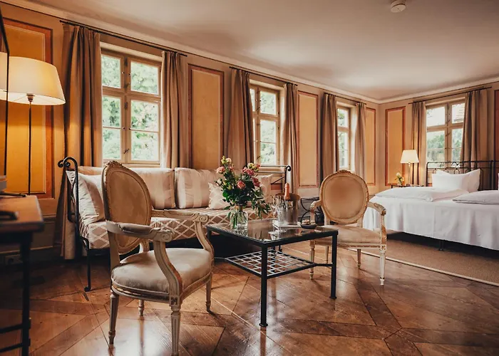 Villa Sorgenfrei Und Restaurant Atelier Sanssouci