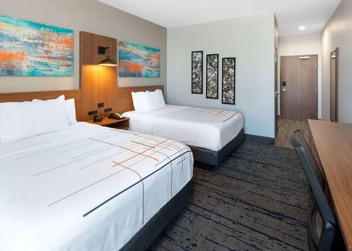 La Quinta Inn & Suites By Wyndham Dallas - Frisco Stadium