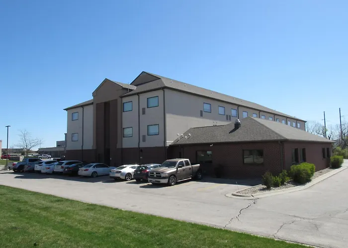 Holiday Inn Express & Suites Lincoln South By Ihg