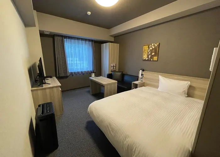Hotel Route Inn Ohi Takahama