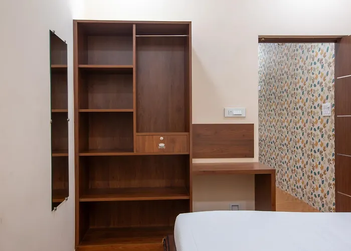 Mugundan 'S Smart Stay
