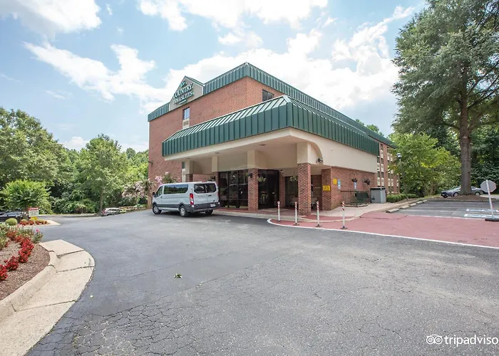 Country Inn & Suites By Radisson, Williamsburg East Busch Gardens , Va