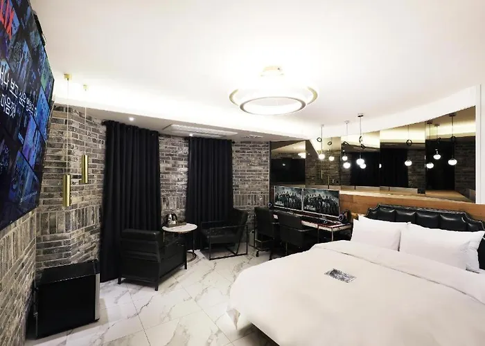 Hotel In Modern