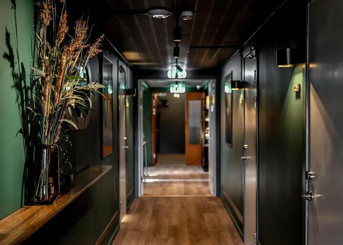 Xhotel