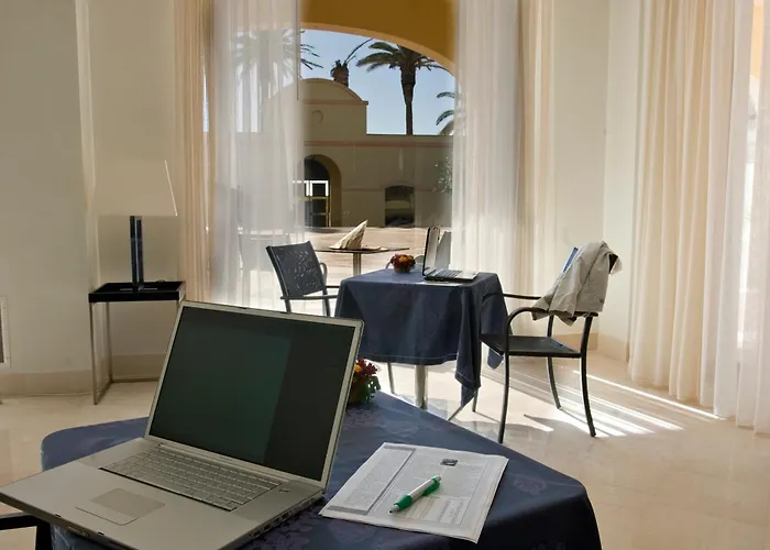 Mahara Hotel & Wellness