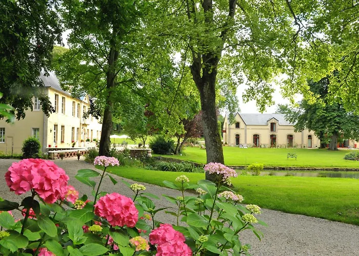 Chateau De Bellefontaine - Teritoria