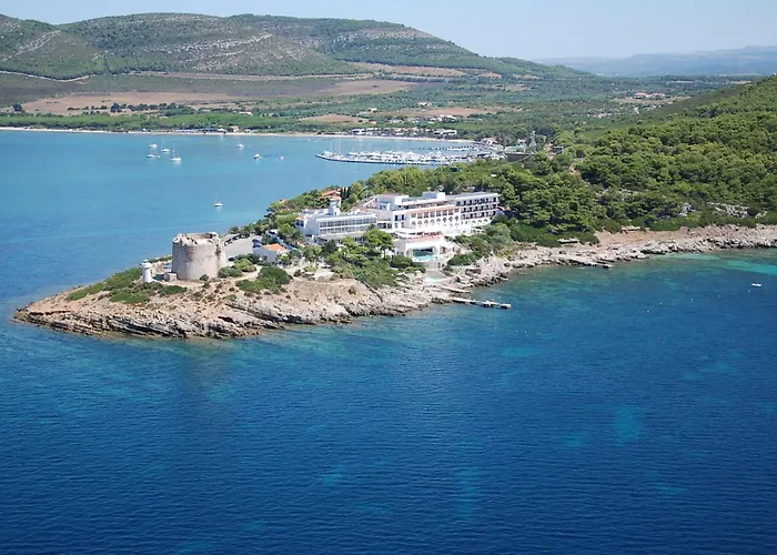 El Faro Hotel & Spa