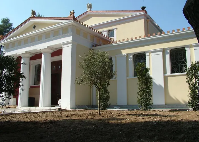 Neda Hotel
