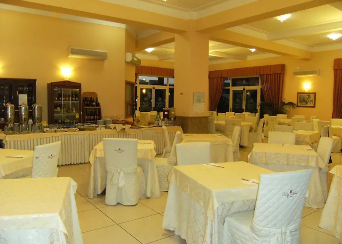 King'S House Hotel Resort
