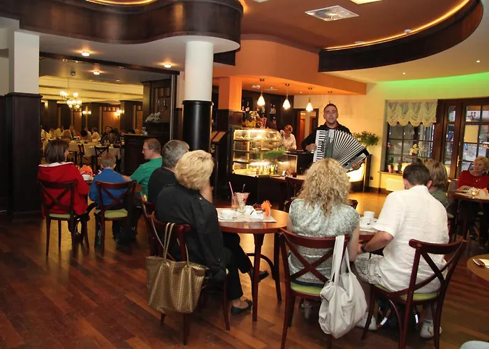 Hotel Krysztal Conference & Spa