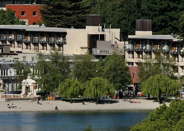 Novotel Queenstown Lakeside
