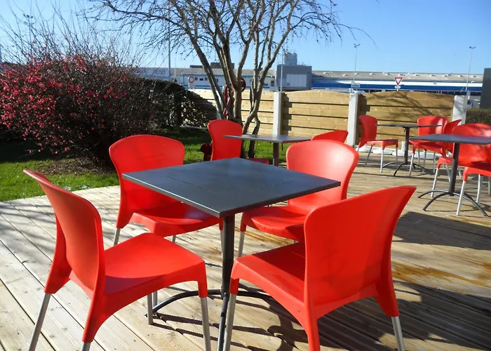 Hotel Les Gens De Mer Lorient By Popinns