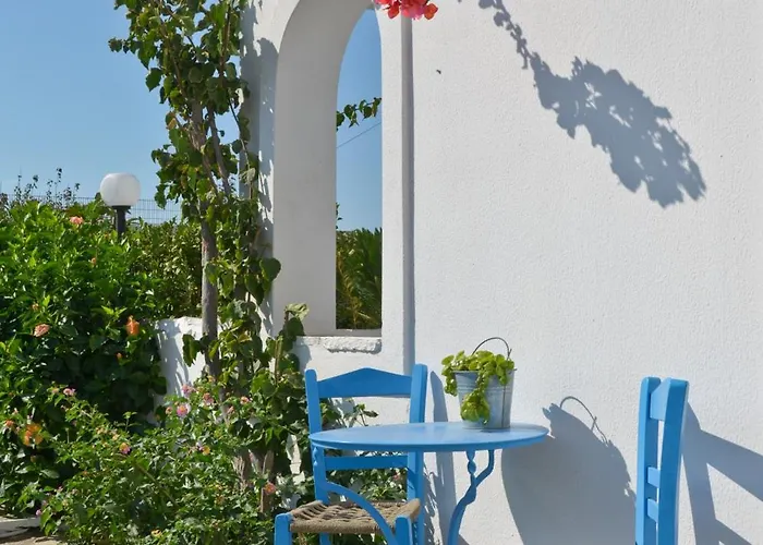 Dilino Hotel Studios