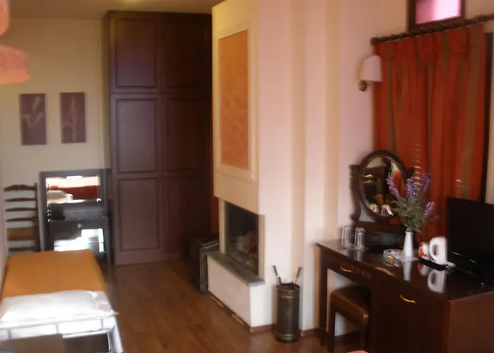 Pelias Hotel