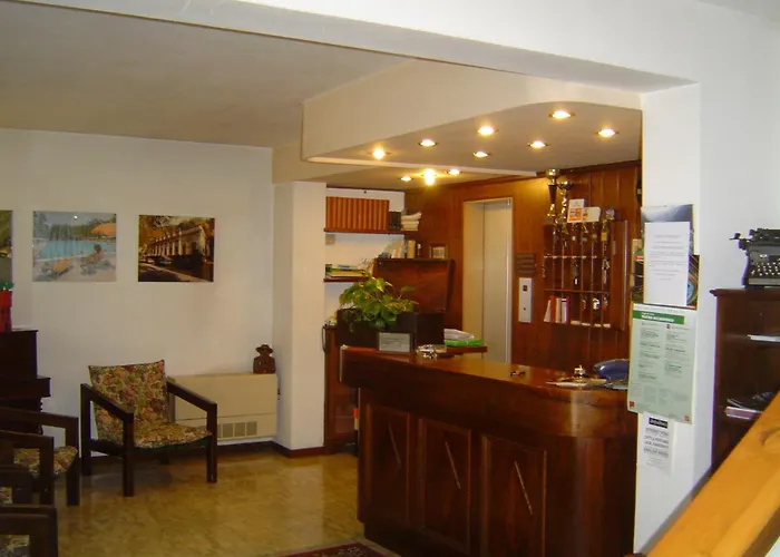 Bridge Hotel