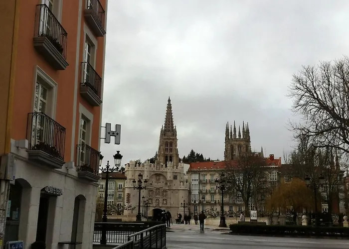 Hotel Via Gotica Burgo