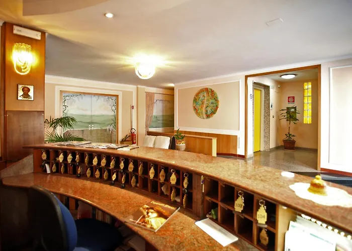 Hotel Cristal Bari