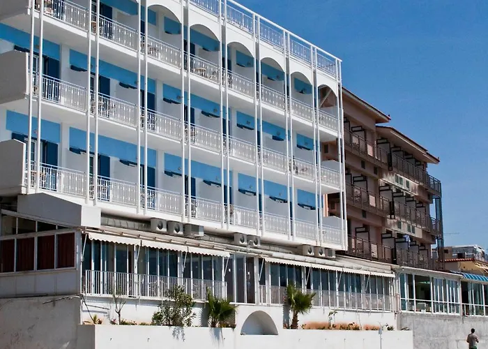 Hotel Tolo