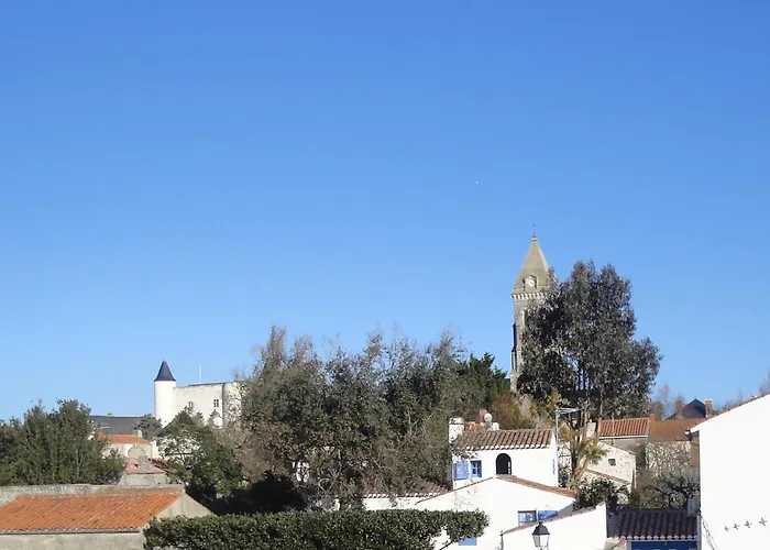 Le Buzet Bleu Bed & Breakfast