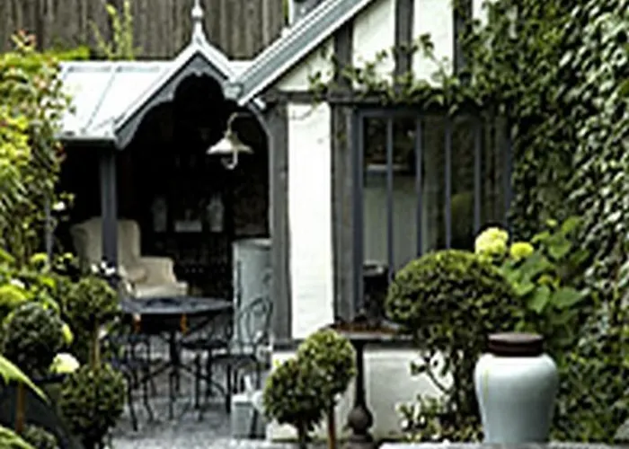 Au Grey D'Honfleur Bed and Breakfast