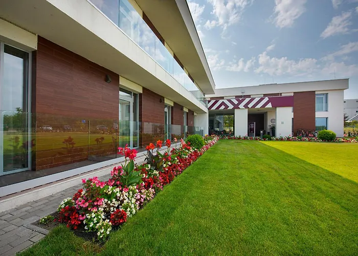 Outlet Hotel Polgár