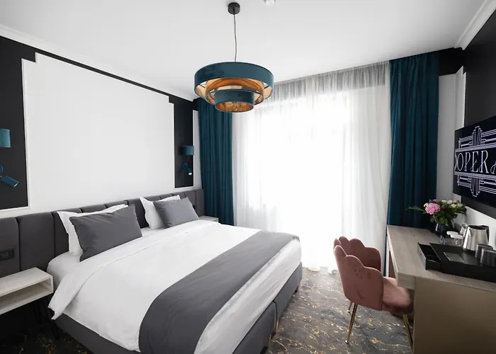 Opera Hotel