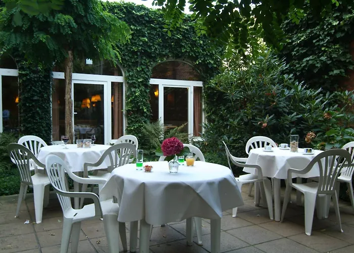 Castelnou Aparthotel