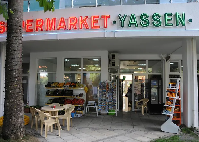 Yassen Holiday Village