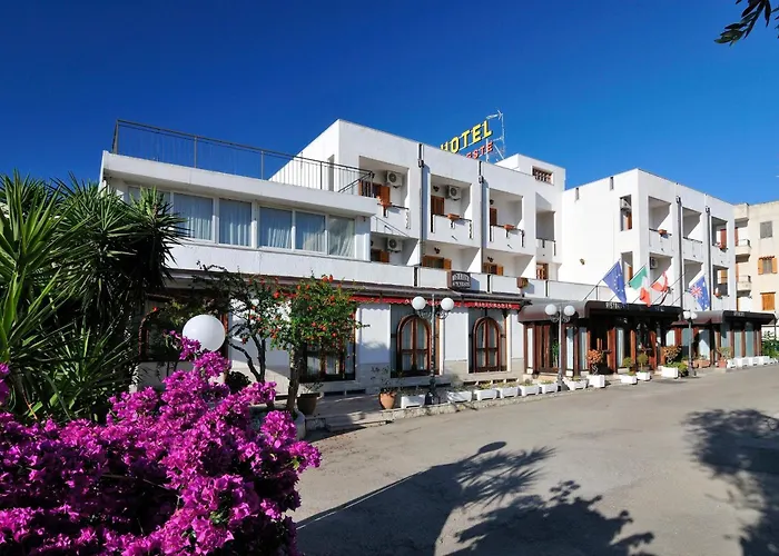 Hotel Apeneste