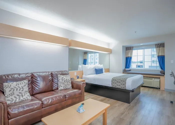 Microtel Inn & Suites By Wyndham Albertville