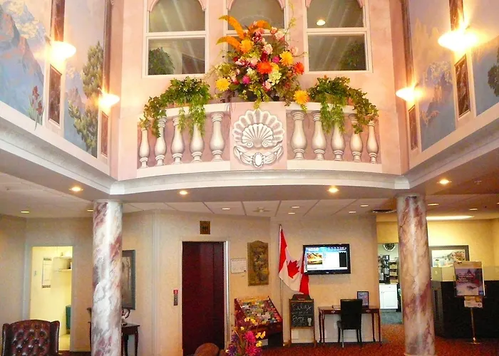 Coast Abbotsford Hotel & Suites