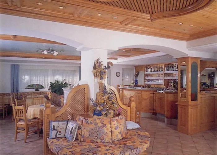 Debra Park Hotel