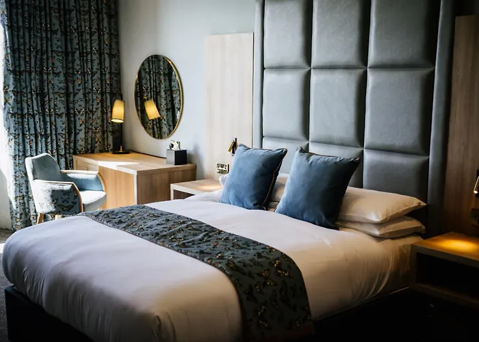 Clifton Arms Hotel