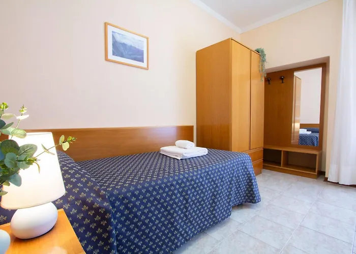 Hotel Benacus Torri Del Benaco