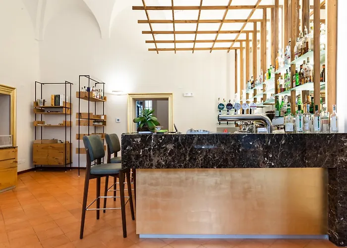 Cà Uberti Palace Hotel, MantegnaHotels