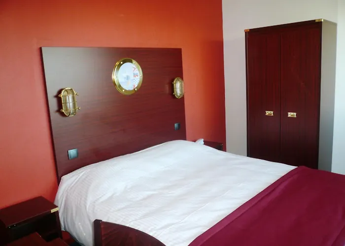 Hotel Les Gens De Mer Dunkerque By Popinns