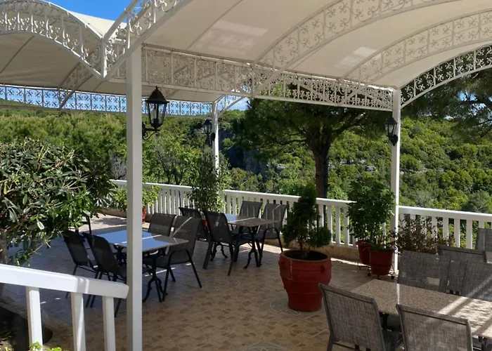 Villa Pantheon