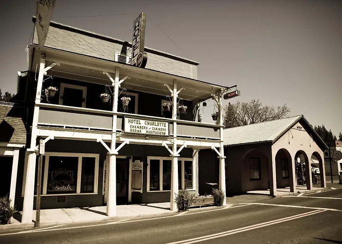 Hotel Charlotte Groveland