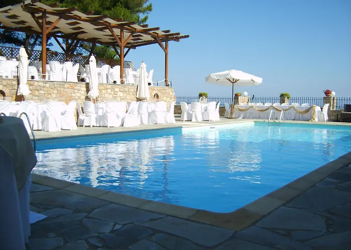 Yalis Hotel