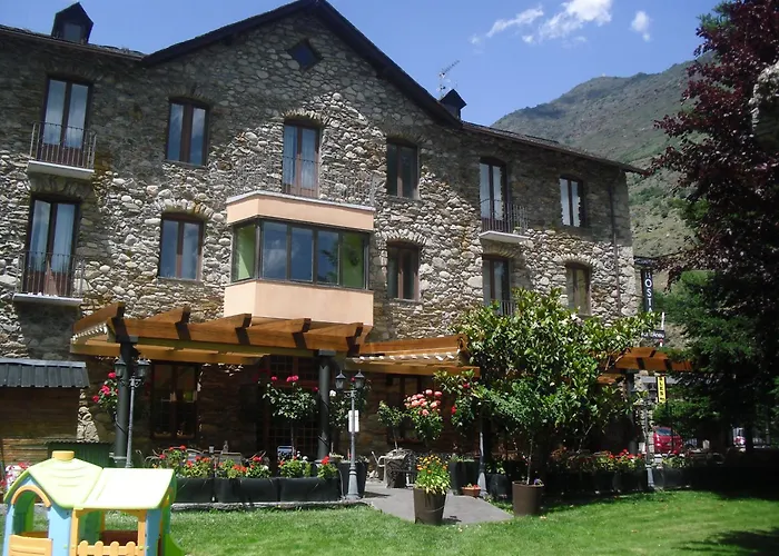 Hostal Vall D'Aneu By Arcas & Sambola Esterri d'Àneu