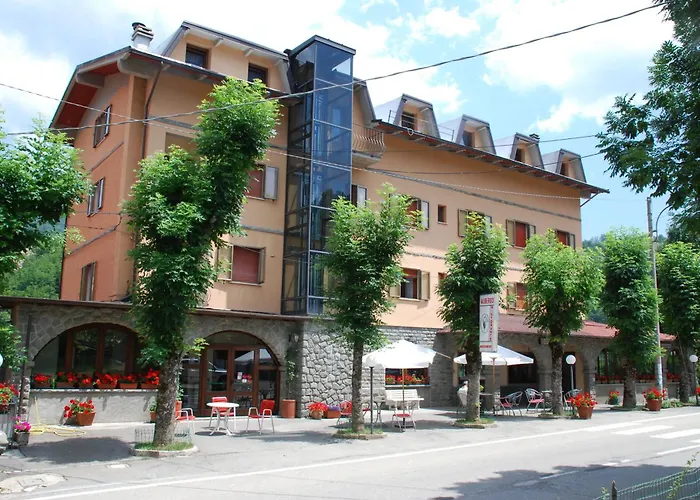 Albergo Bucaneve Pievepelago