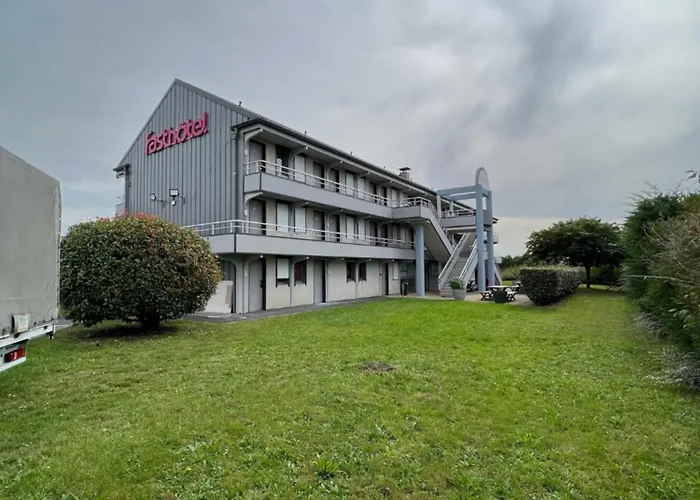 Fasthotel Roissy - Saint-Witz