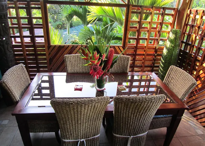 Physis Caribbean Bed & Breakfast