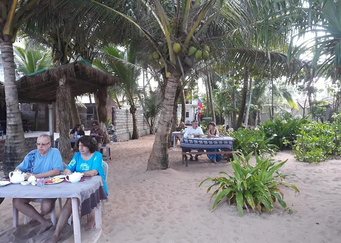 Arcade Beach Hotel