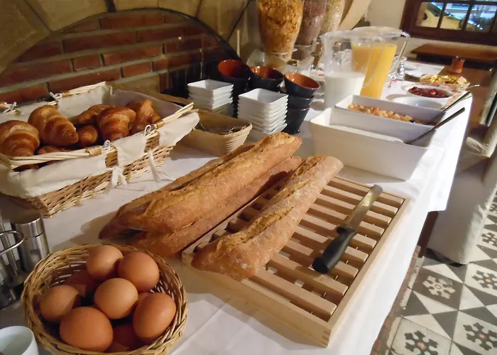 Logis Hotel Restaurant L'Ecu De France