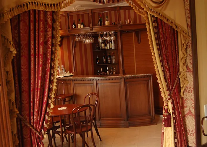 Shelter Hotel & Restaurant