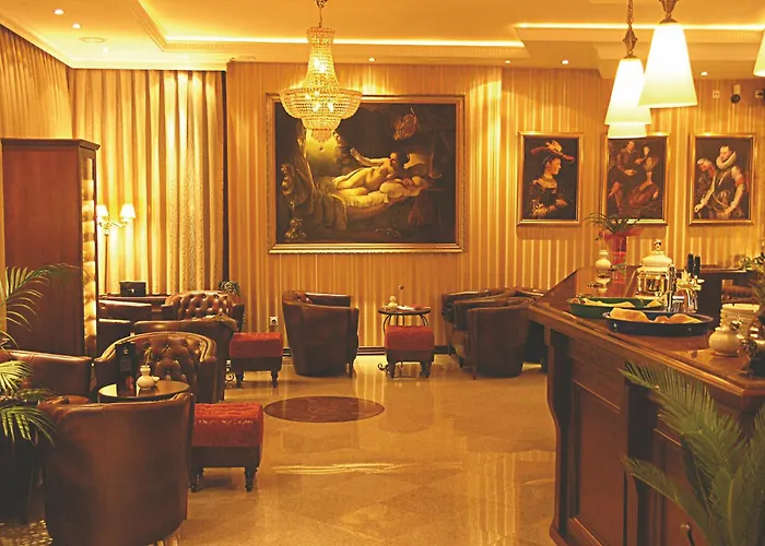 The Regent Club Hotel