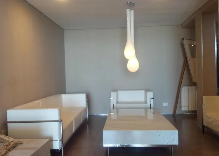Costanera Hotel