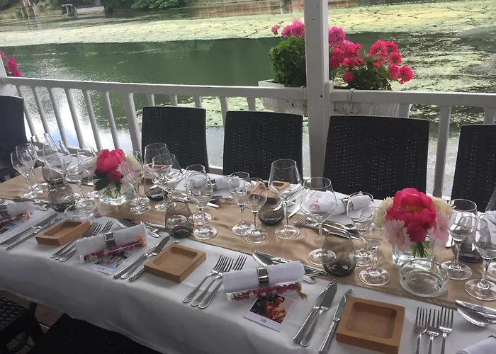 Hotel Restaurant Pavillon Bleu